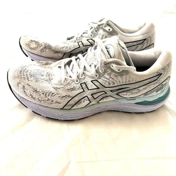ASICS Gel Cumulus 23 White Gray Running Sneakers SZ 10.5 Worn 1X Indoors - Picture 2 of 14